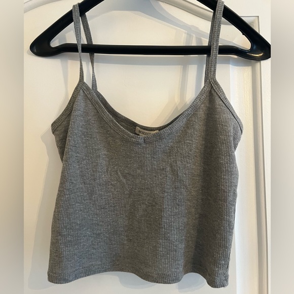 Grey Cropped Tank - Picture 3 of 5